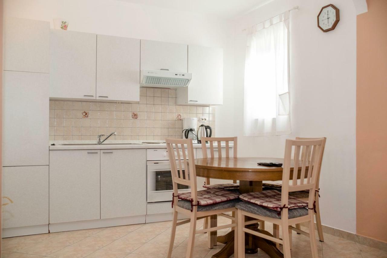 Apartmani Sanjin Tariba Supetarska Draga Exterior photo